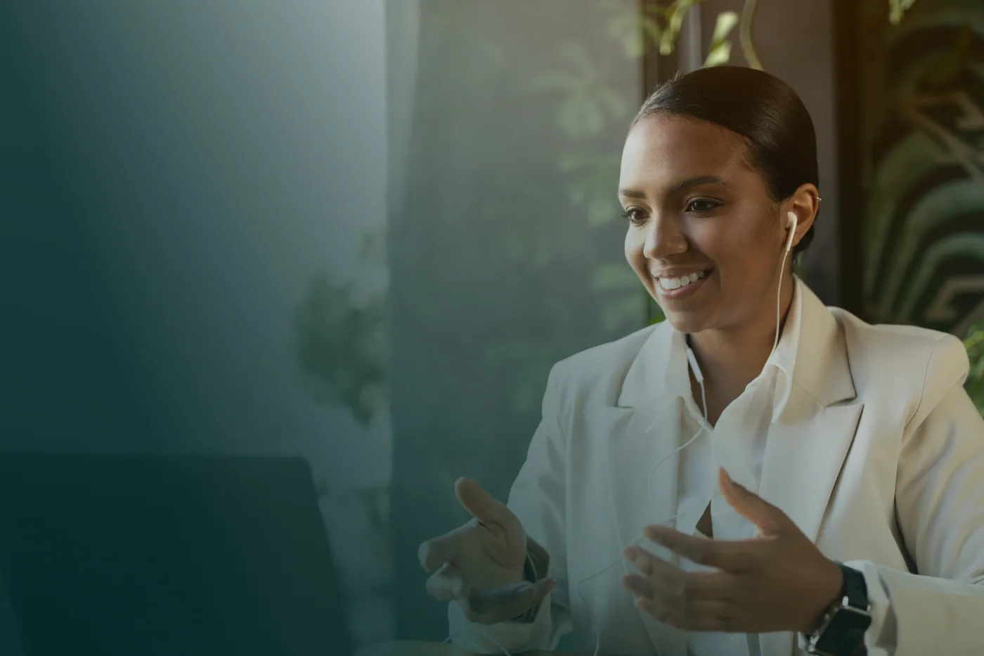 Mulher de negócios em ambiente corporativo